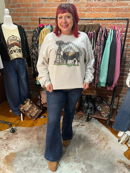 Painted Black Bette Pullover