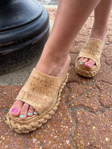 Corkys Resting Beach Face Wedge in Cork