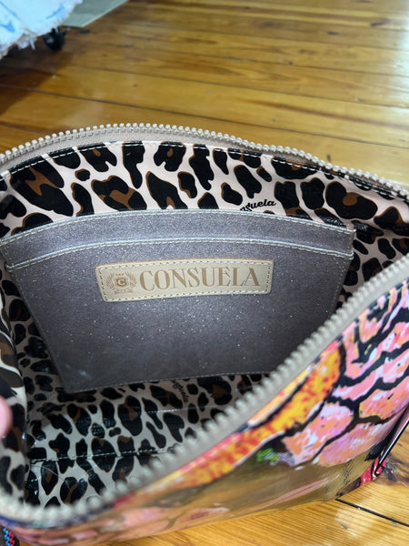 Consueala Downtown Crossbody Everleigh