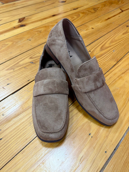 Corkys Shes A Keeper Loafer in Tobacco