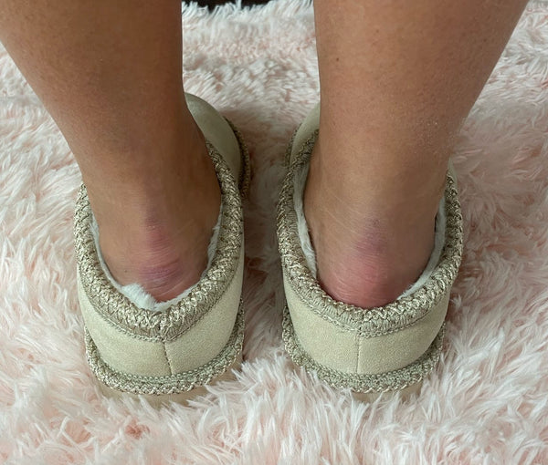 Very G Fuzzy Lined Slip In Shoe