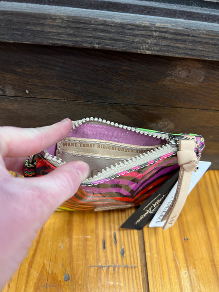 Consuela Pouch Flo