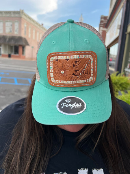 Mint Pony Cap Spiny Oyster Chunks