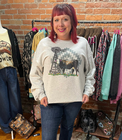 Painted Black Bette Pullover