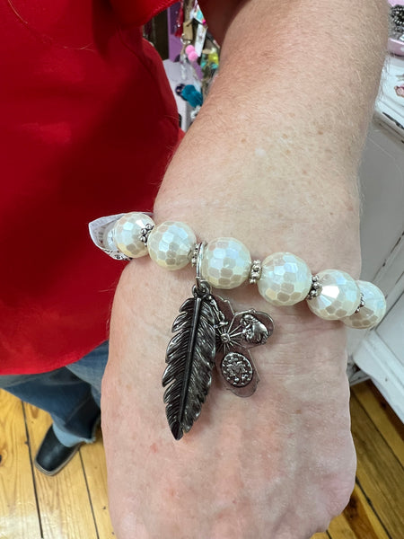 Pearl Bracelet w/ Feather Charm