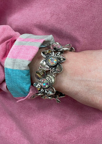 Big Flower w/ AB Center Bracelet