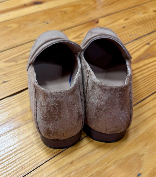 Corkys Shes A Keeper Loafer in Tobacco