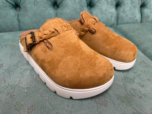 Very G Cali Clog in Sand