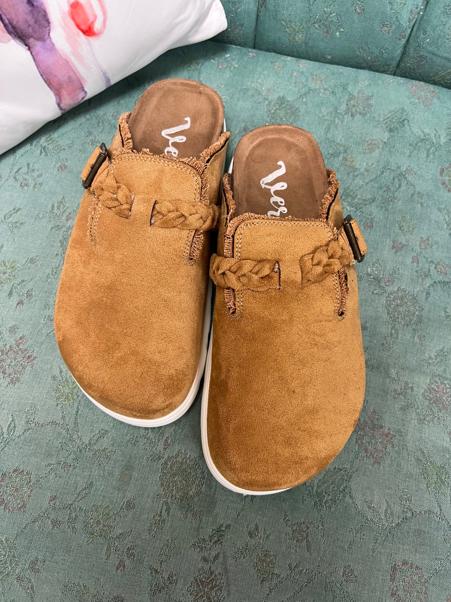 Very G Cali Clog in Sand