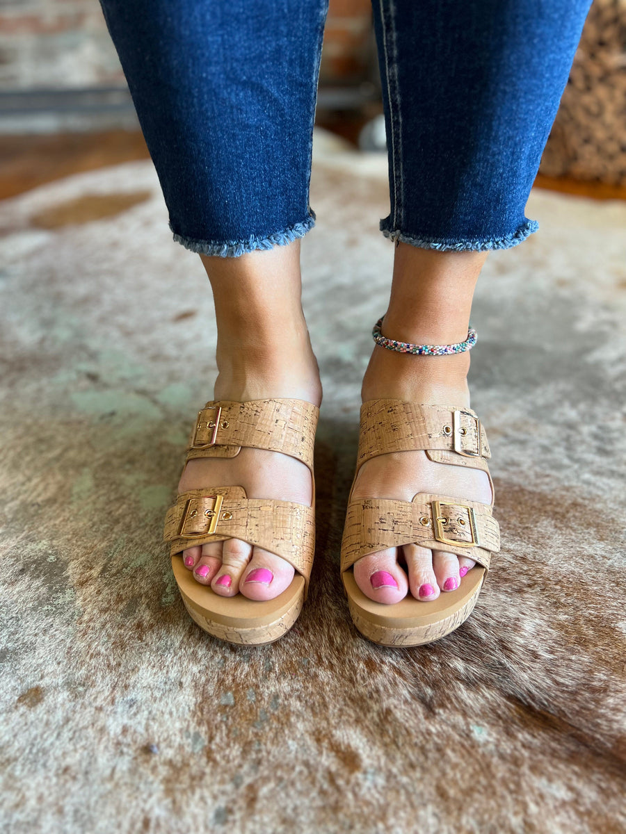 Corkys Twinkie Wedge – The Sparkly Pig