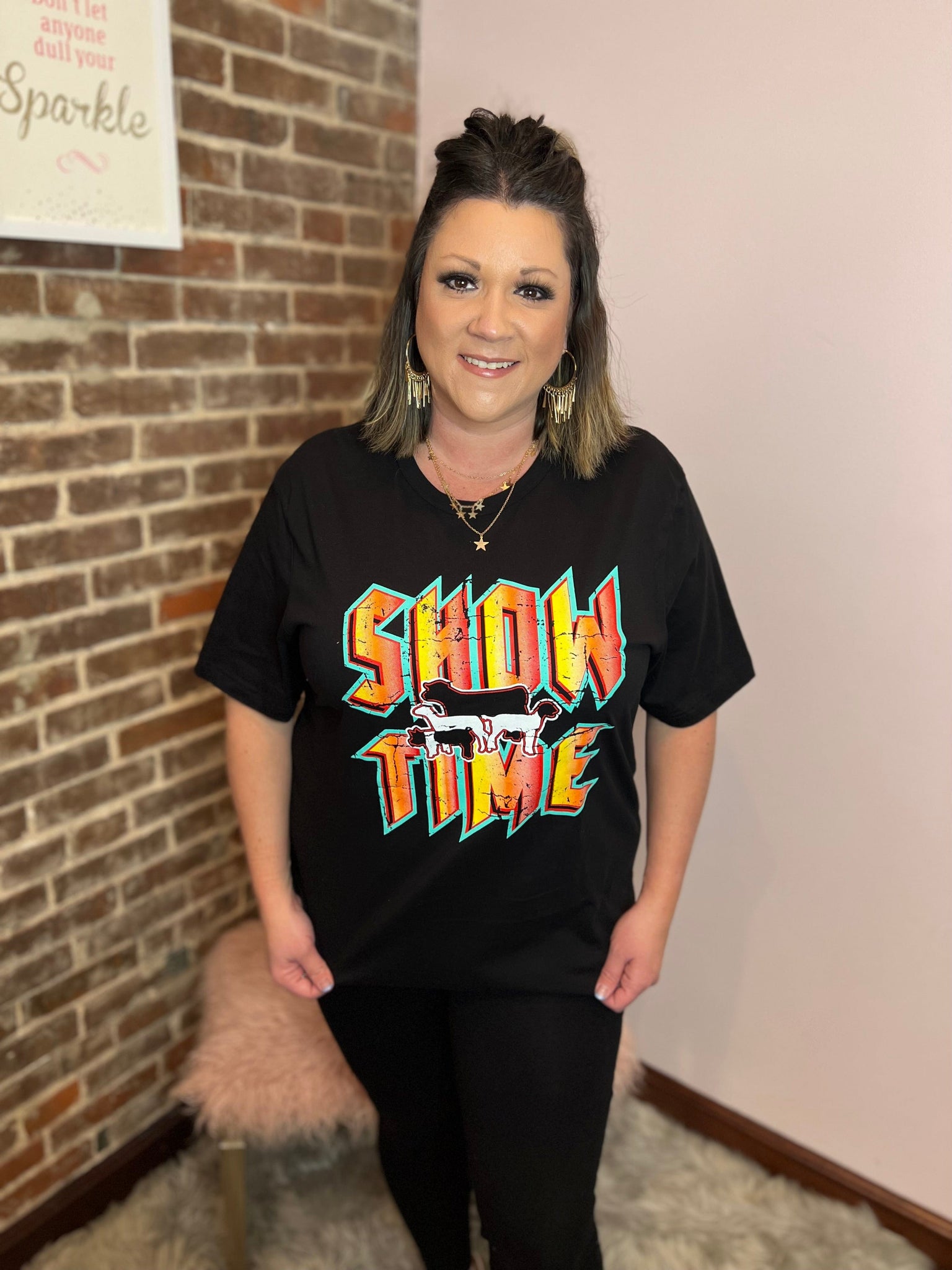 Show Time Tee The Sparkly Pig Tops